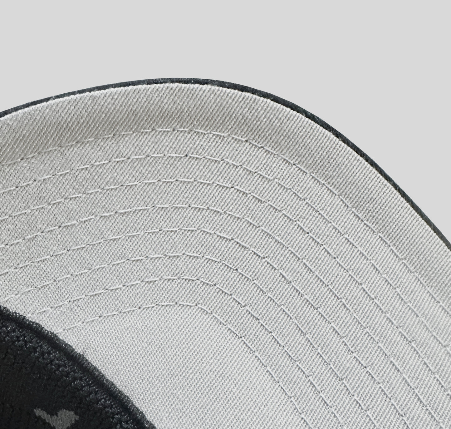 HE. Logo Cap – Black